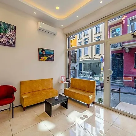 Dream Taksim 3*